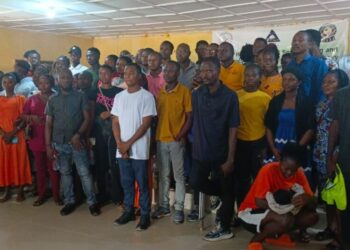 Group photo of CEMESP, AREPT officials and residents of Gbarnga, Bong County