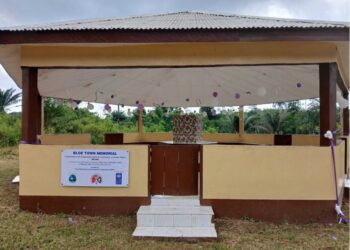 The Bloe Town Memorial in River Cess County, Liberia, built to honor the victims of the 1994 massacre by NPFL forces. The site marks a mass grave and is part of Liberia’s national effort to memorialize civil war atrocities.