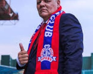 Coach Ivan Minnaert at the center of accusation