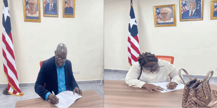 LMHRA Managing Director Dr. Luke Bawo and Deputy Director Dr. Patricia Quaye-Freeman signing the PMCS performance contract in Monrovia