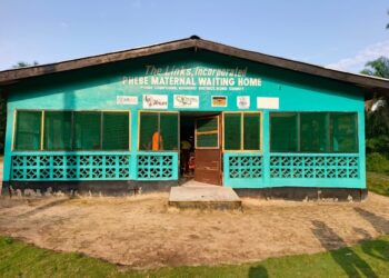 The Phebe Maternal Waiting Home in Suakoko, Bong County—once a critical refuge for pregnant women—is now deteriorating amid power outages, broken windows, and severe overcrowding.