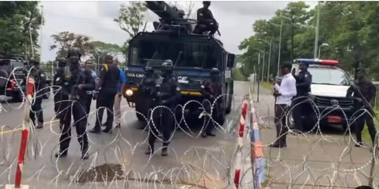 Liberian police deploy barbed wire barricade at Capitol Hill entrance ahead of July 17 STAND protest