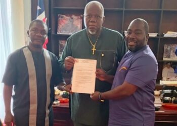 Senator Bill Twehway receives appointment letter as board chair of Senior Female Professionals FC from club officials at his Capitol Building office.