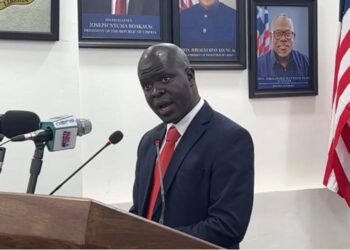 EPA Executive Director Dr. Emmanuel Urey Yarkpawolo speaks at the Ministry of Information about Liberia’s draft carbon trading policy.