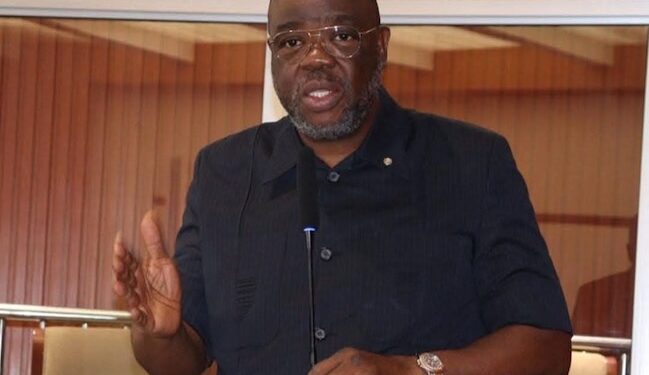 Bomi County Senator Edwin Melvin Snowe speaking at the Capitol, demanding full disclosure on the alleged US$10M ‘Presidential Villa’ project in Foya, Lofa County.