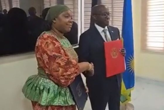 Liberian Foreign Minister Sara Beysolow Nyanti and Rwandan Foreign Minister Olivier Nduhungirehe sign visa-free and cooperation agreements in Monrovia.