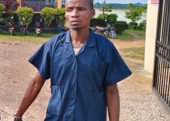 Traditional healer Madiswon Gaye, known as “Dao-Dao,” leaves the Eighth Judicial Circuit Court in Sanniquellie after being sentenced to five years for manslaughter in a failed bulletproof ritual.
