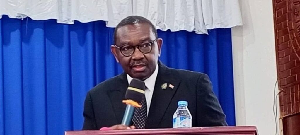 Liberia’s Justice Minister Cllr. N. Oswald Tweh delivers remarks urging African law students to defend constitutionalism, judicial integrity and unity