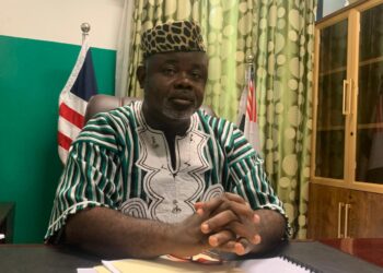 Rep. Samson Q. Wiah addressing press at Capitol Hill on alleged AFL abuse in Sinoe County