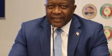 Augustine Kpehe Ngafuan chairing ECOWAS convergence council meeting