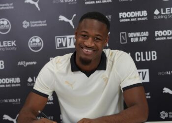 Martin Sherif signs loan contract after joining Port Vale from Everton.