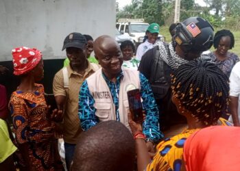 Liberia Agriculture Minister Alexander Nuetah meets farmers during a county tour in Grand Bassa.