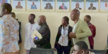 Rep. Kolubah and lawyers walking out