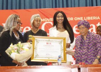 Ellen Johnson Sirleaf and youth leaders at intergenerational dialogue in Monrovia