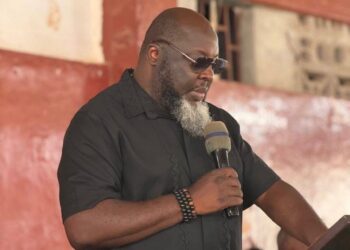 Latim Dathong delivers keynote address at Essence Leadership Program in Monrovia, urging youth discipline and mindset shift
