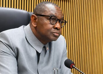 Justice Minister Oswald Tweh addresses reporters on the US$19 million cocaine seizure investigation in Monrovia.