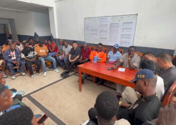 Representative Foday Fahnbulleh meeting with China Union management and Liberian workers in Bong County.