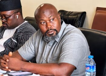 Liberia Chamber of Mines President Amara Kamara addresses lawmakers during House committee hearings on proposed reforms to the Mining and Minerals Law.