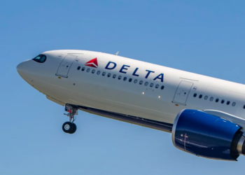 Delta Air Lines aircraft used to illustrate a fact check on claims of a Liberia flight ban following the RIA cocaine seizure.