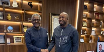 Easy Oil and Gas CEO Morris Kamara and Aliko Dangote.