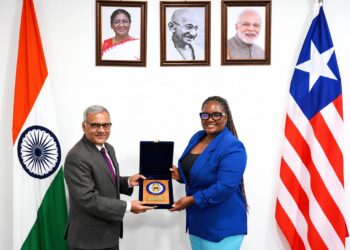 FeJAL President Lisa T. Diasay and Indian Ambassador Manoj Bihari Verma.